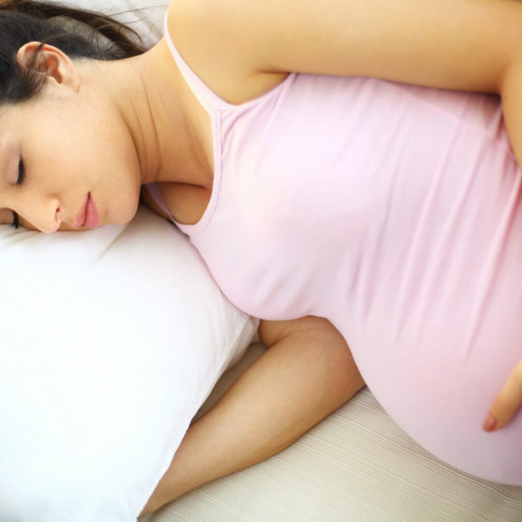Comment dormir pendant votre troisième trimestre de grossesse ? 1