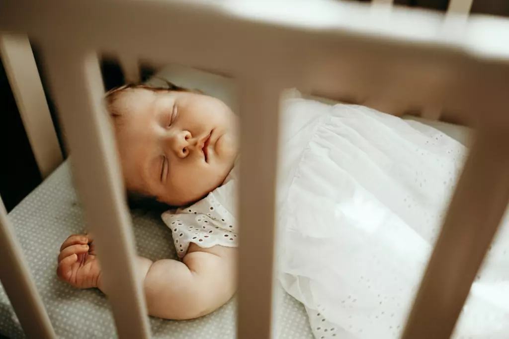 Sommeil de bébé : évolution, durée, organisation et astuces 9